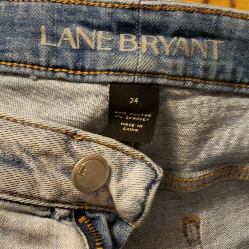 Lane Bryant extra light wash girlfriend crop